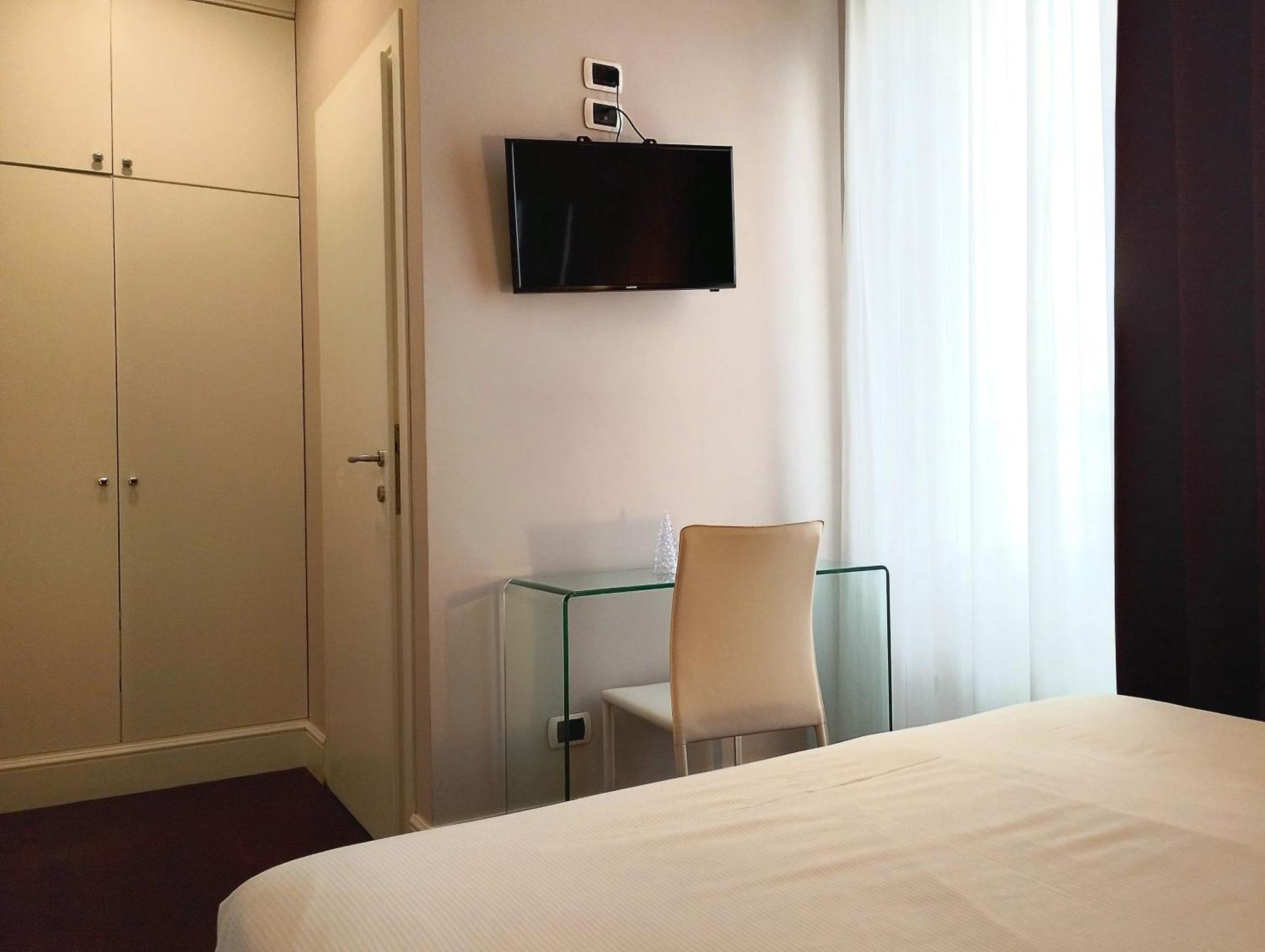 Guest House Cavour 278 ローマ エクステリア 写真