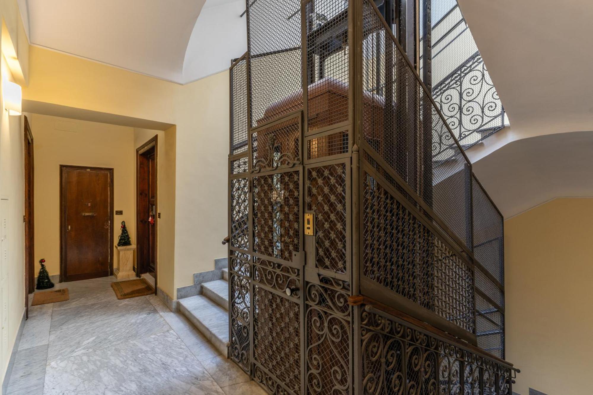 Guest House Cavour 278 ローマ エクステリア 写真