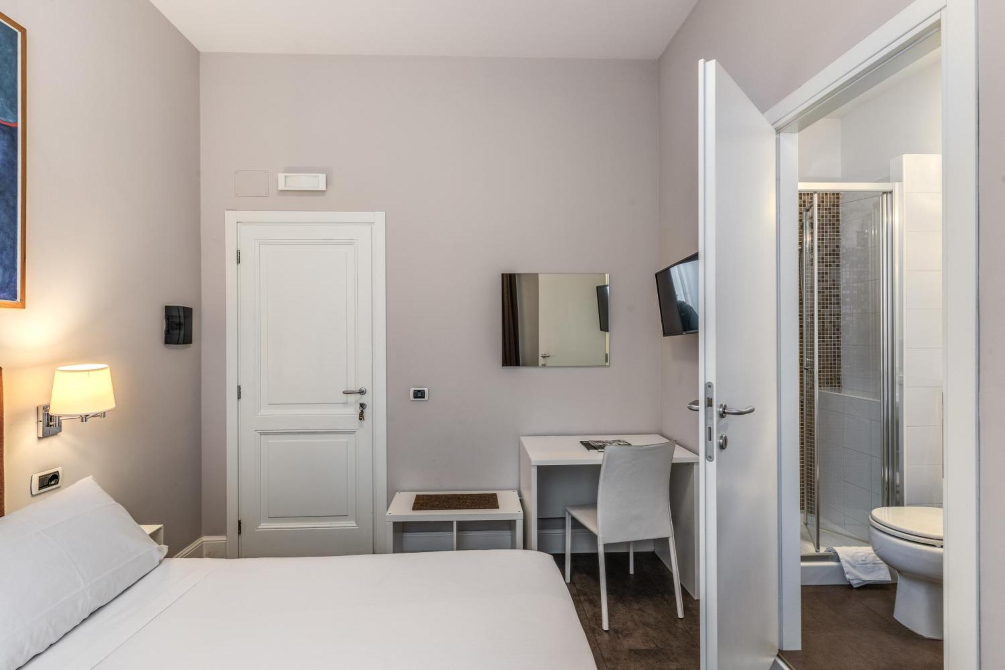 Guest House Cavour 278 ローマ エクステリア 写真