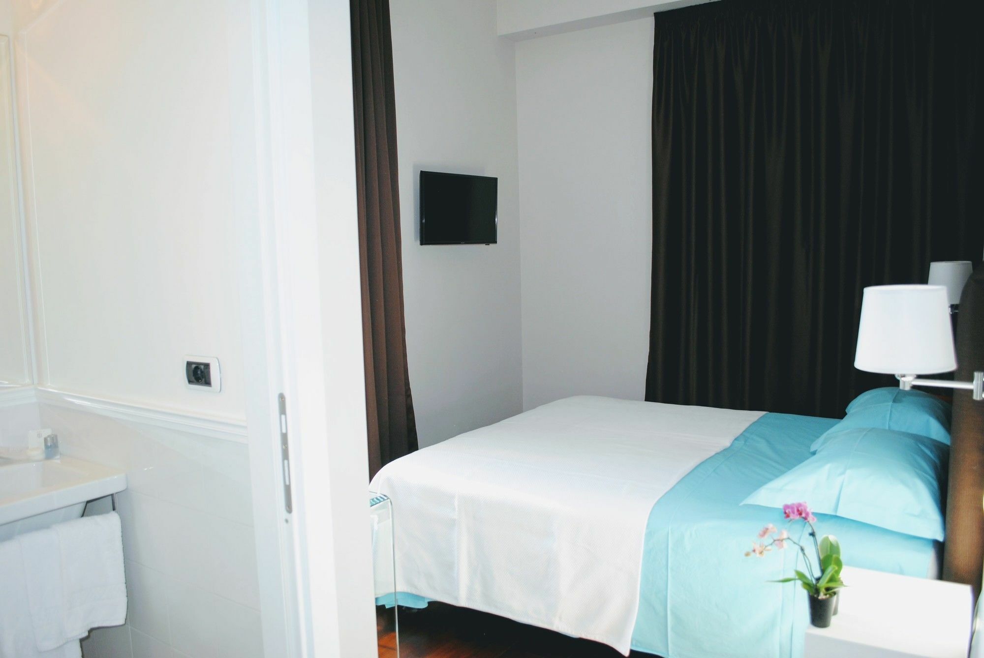 Guest House Cavour 278 ローマ エクステリア 写真